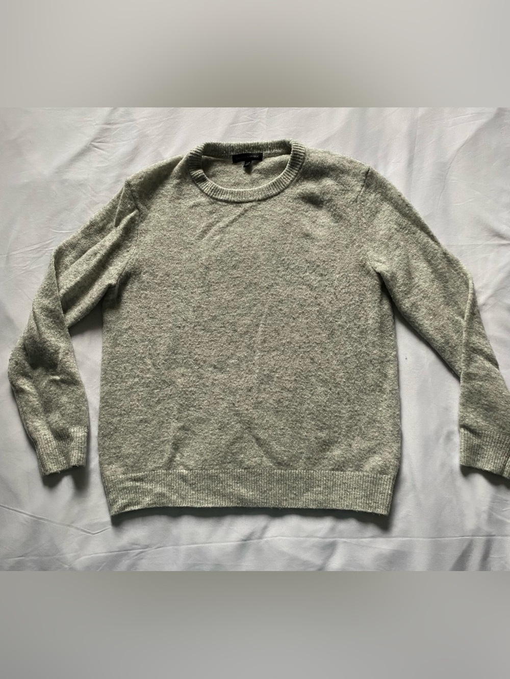 Banana Republic Men's Crewneck Sweater in Heather Gray